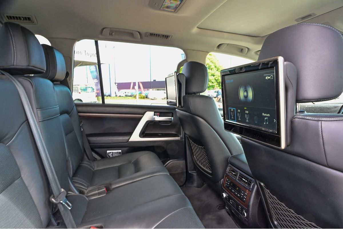 2019 Toyota Landcruiser Sahara VDJ200R