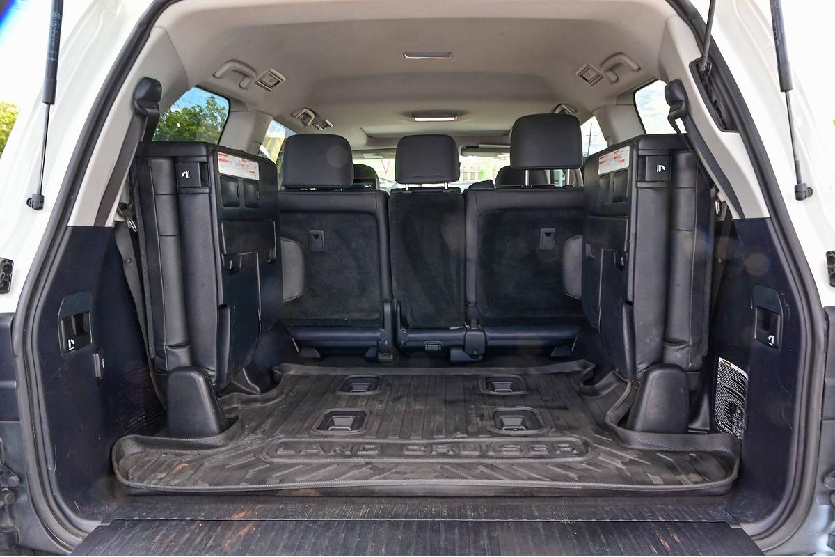 2019 Toyota Landcruiser Sahara VDJ200R