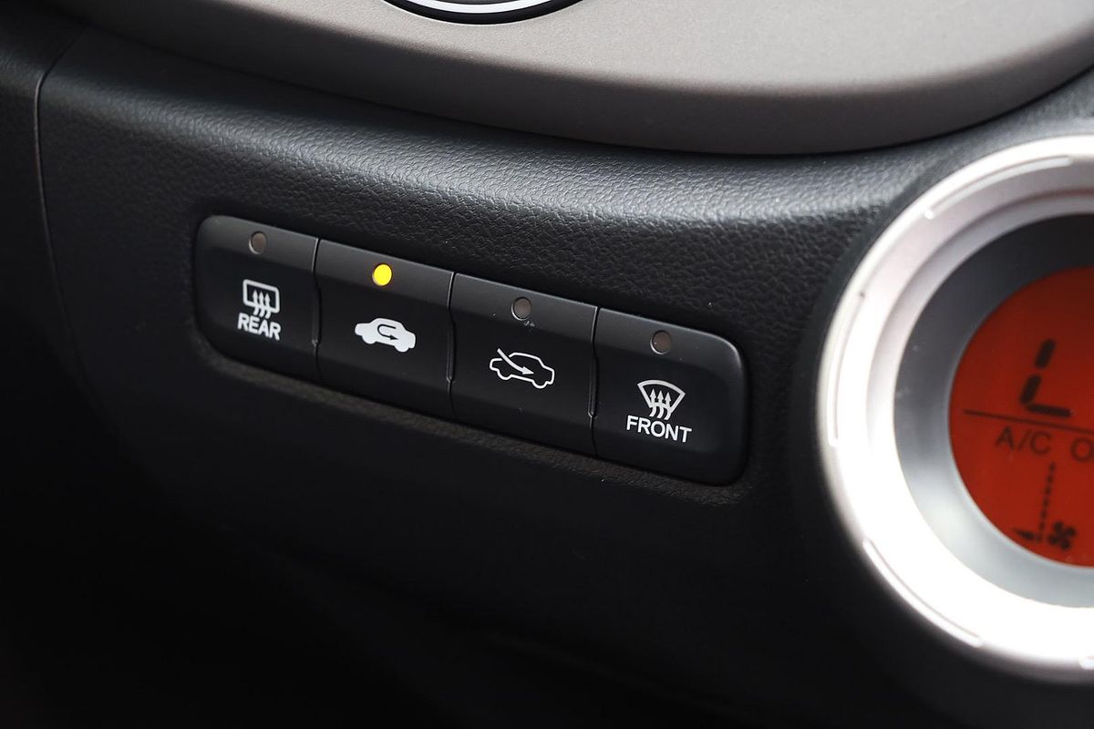 2012 Honda Jazz Vibe-S GE