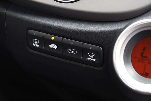 2012 Honda Jazz Vibe-S GE