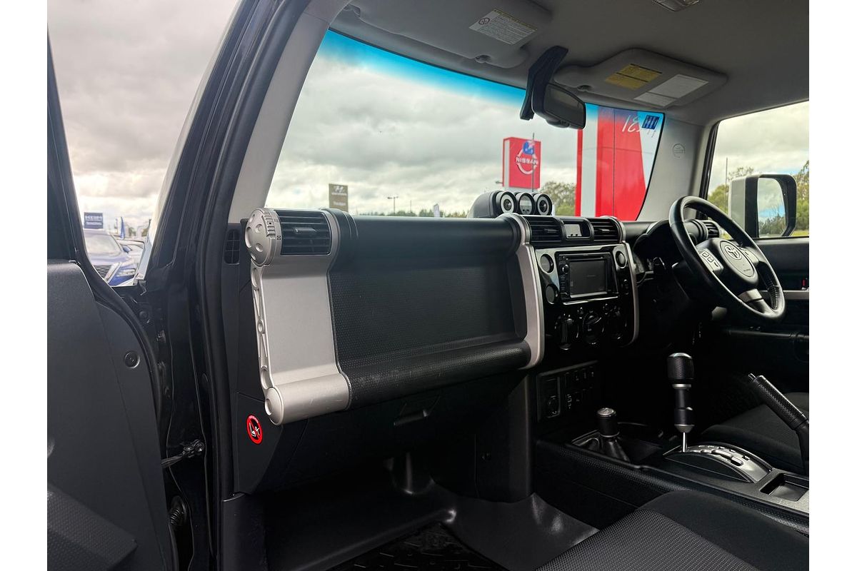 2012 Toyota FJ Cruiser GSJ15R