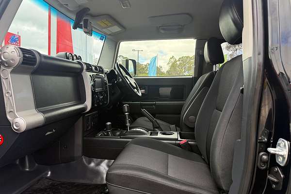 2012 Toyota FJ Cruiser GSJ15R