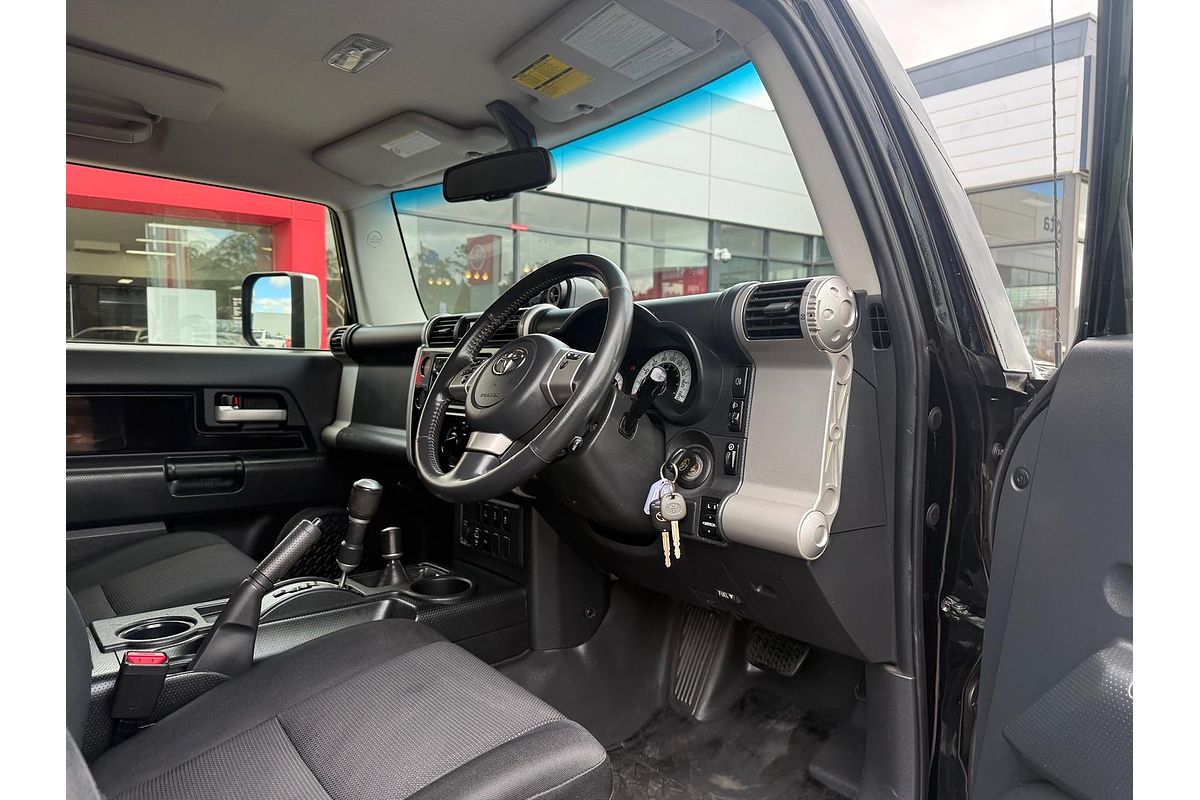 2012 Toyota FJ Cruiser GSJ15R