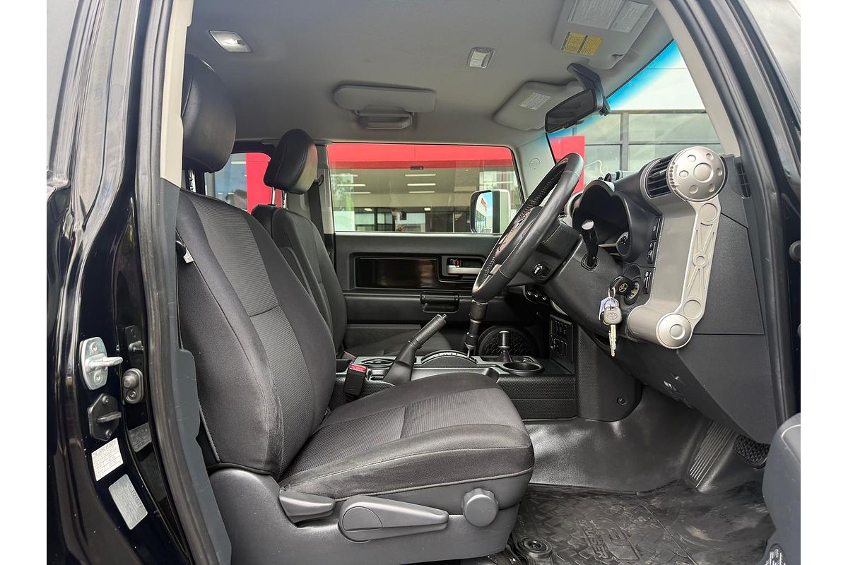 2012 Toyota FJ Cruiser GSJ15R