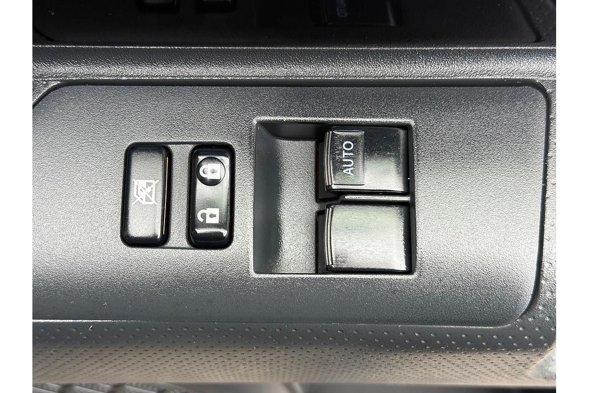 2012 Toyota FJ Cruiser GSJ15R