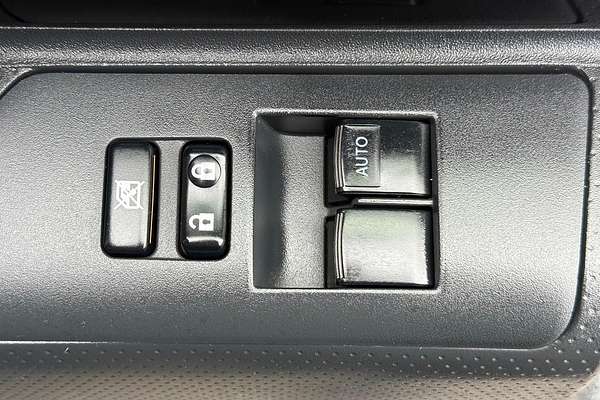 2012 Toyota FJ Cruiser GSJ15R