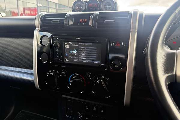 2012 Toyota FJ Cruiser GSJ15R