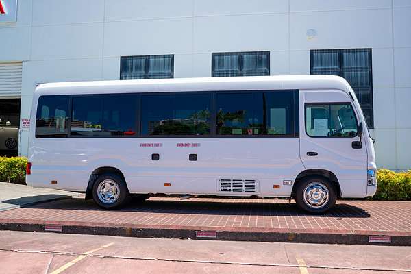 2025 Toyota Coaster GDB70R