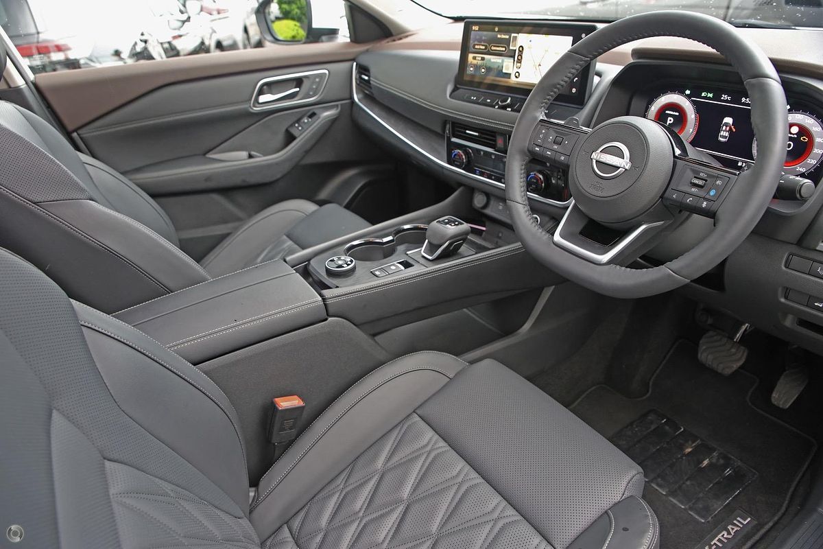 2025 Nissan X-TRAIL Ti-L T33