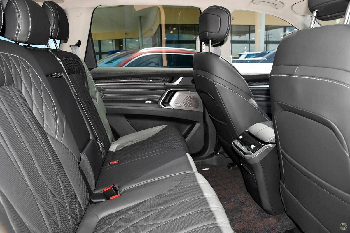 2025 LDV D90 Executive SV9A