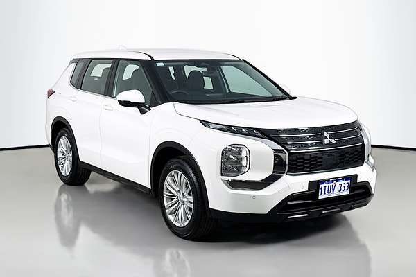 2023 Mitsubishi Outlander ES ZM