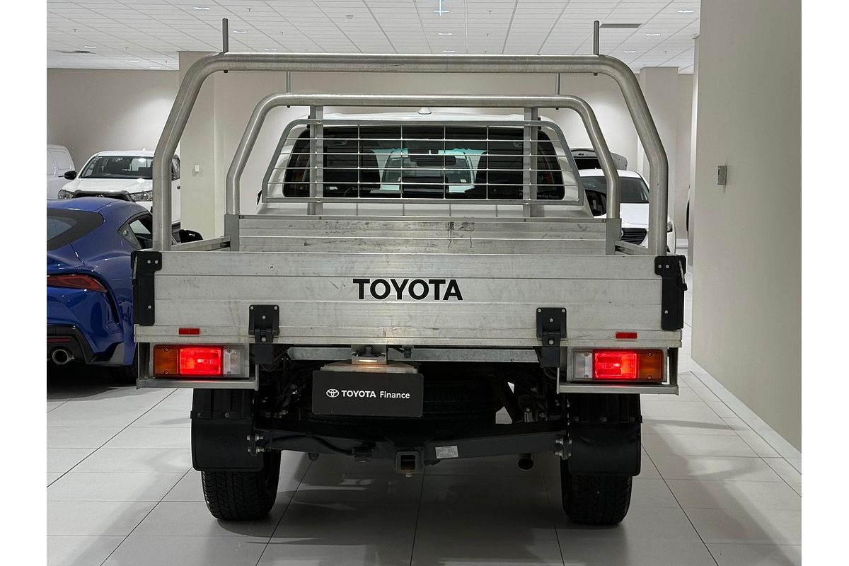 2022 Toyota Hilux SR GUN126R