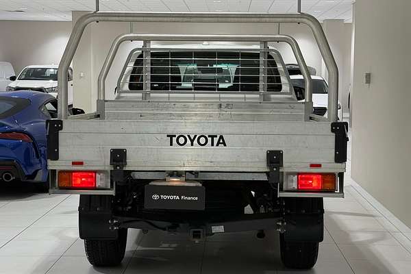 2022 Toyota Hilux SR GUN126R