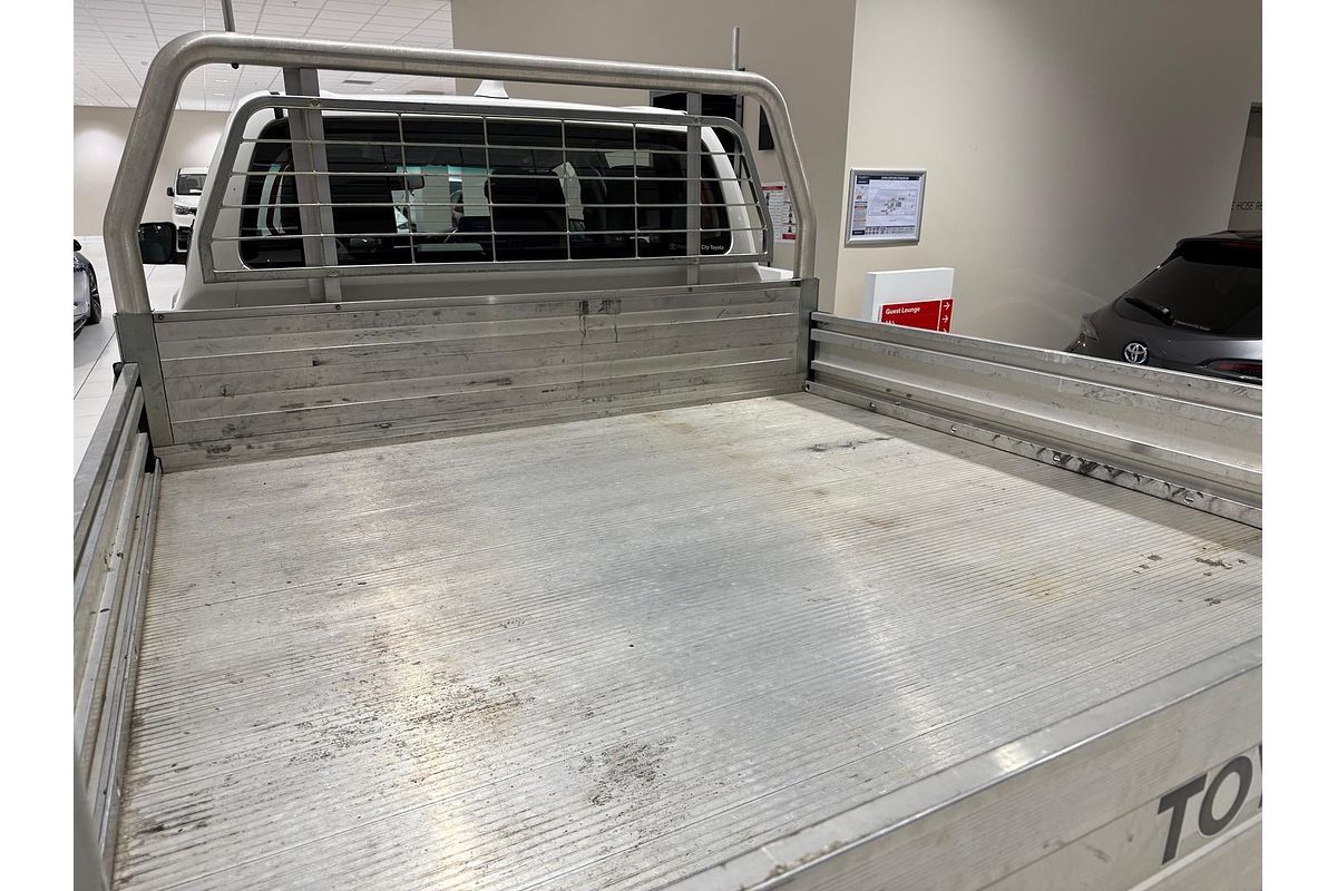 2022 Toyota Hilux SR GUN126R