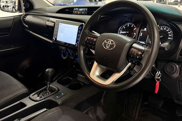 2022 Toyota Hilux SR GUN126R