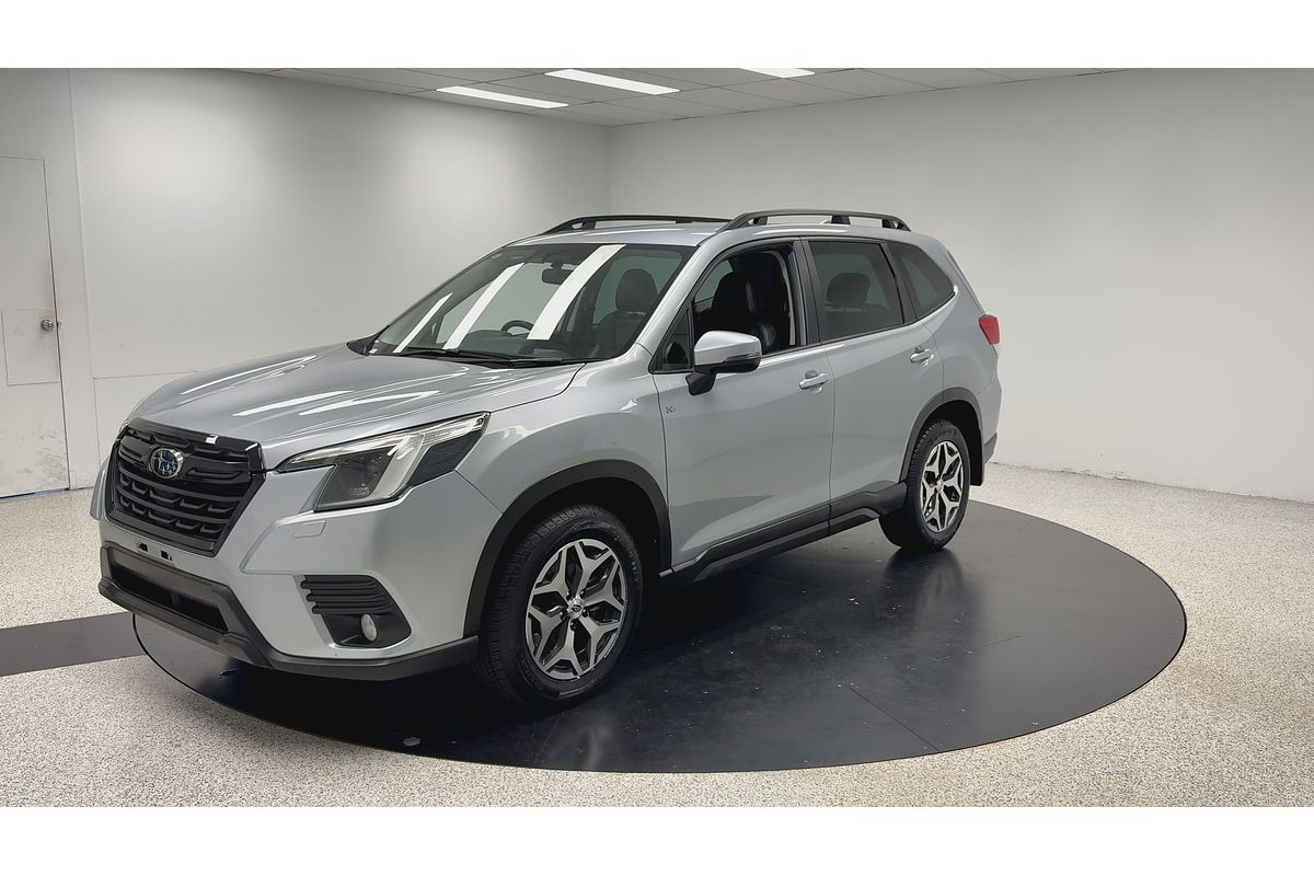 2023 Subaru Forester 2.5i 50 Years Edition S5