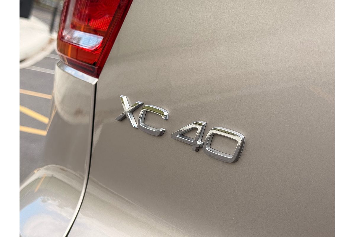 2022 Volvo XC40 Recharge Twin Pure Electric