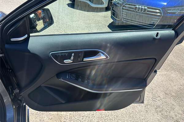 2016 Mercedes-Benz 250 SPORT 4MATIC 176 MY16