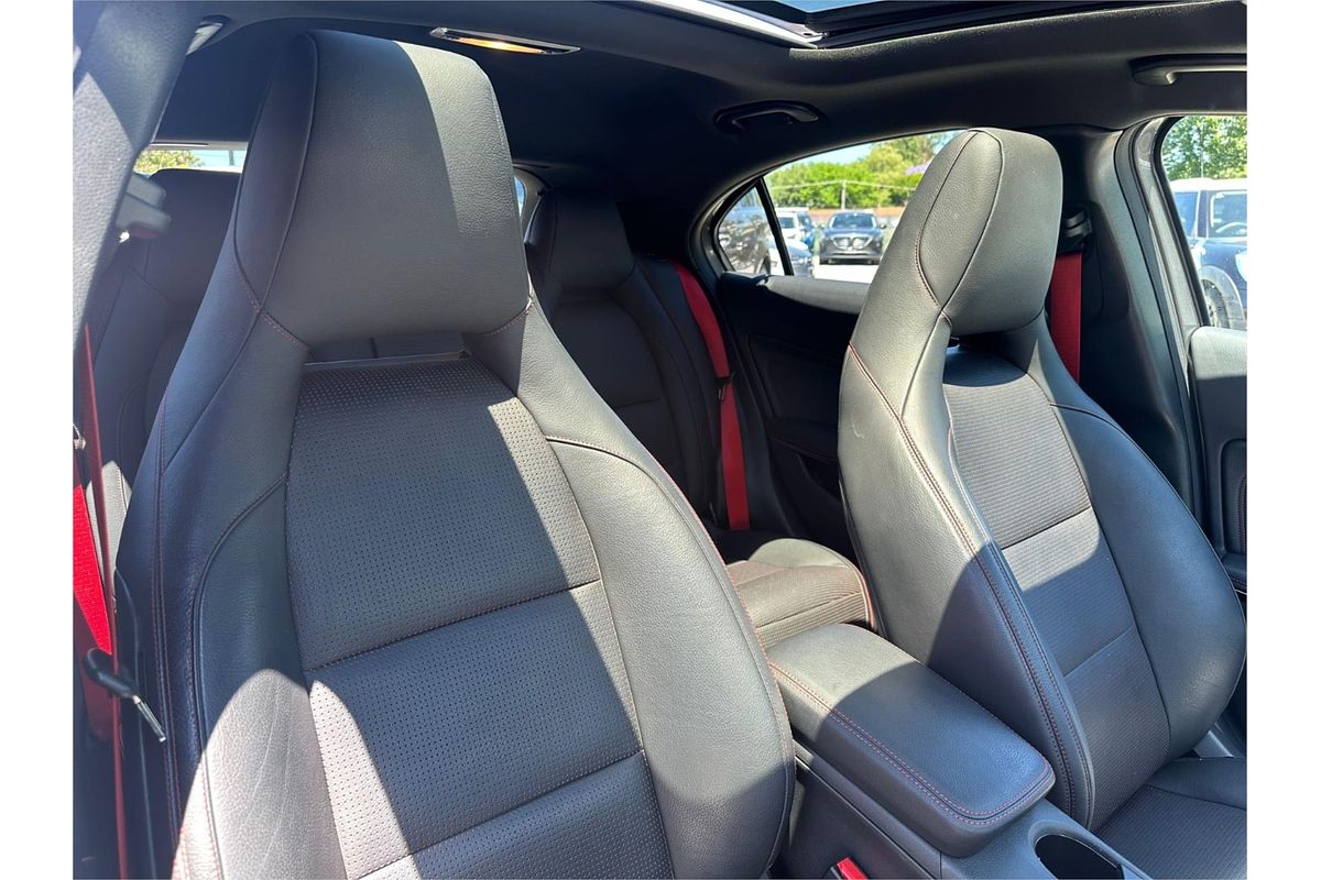 2016 Mercedes-Benz 250 SPORT 4MATIC 176 MY16