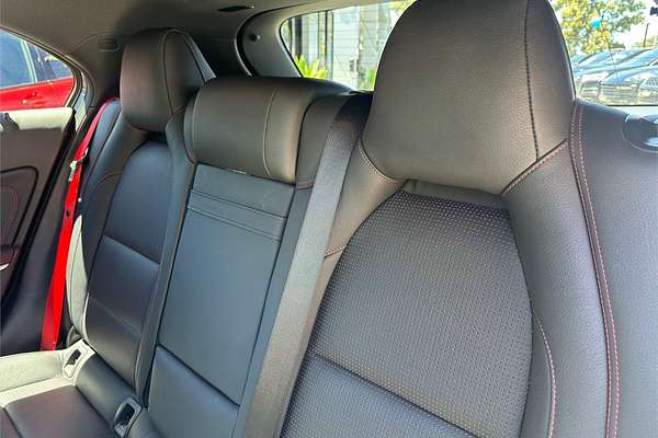 2016 Mercedes-Benz 250 SPORT 4MATIC 176 MY16