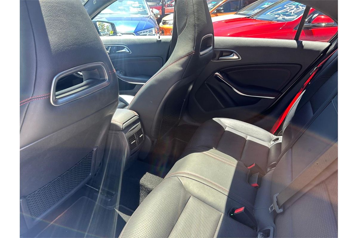 2016 Mercedes-Benz 250 SPORT 4MATIC 176 MY16