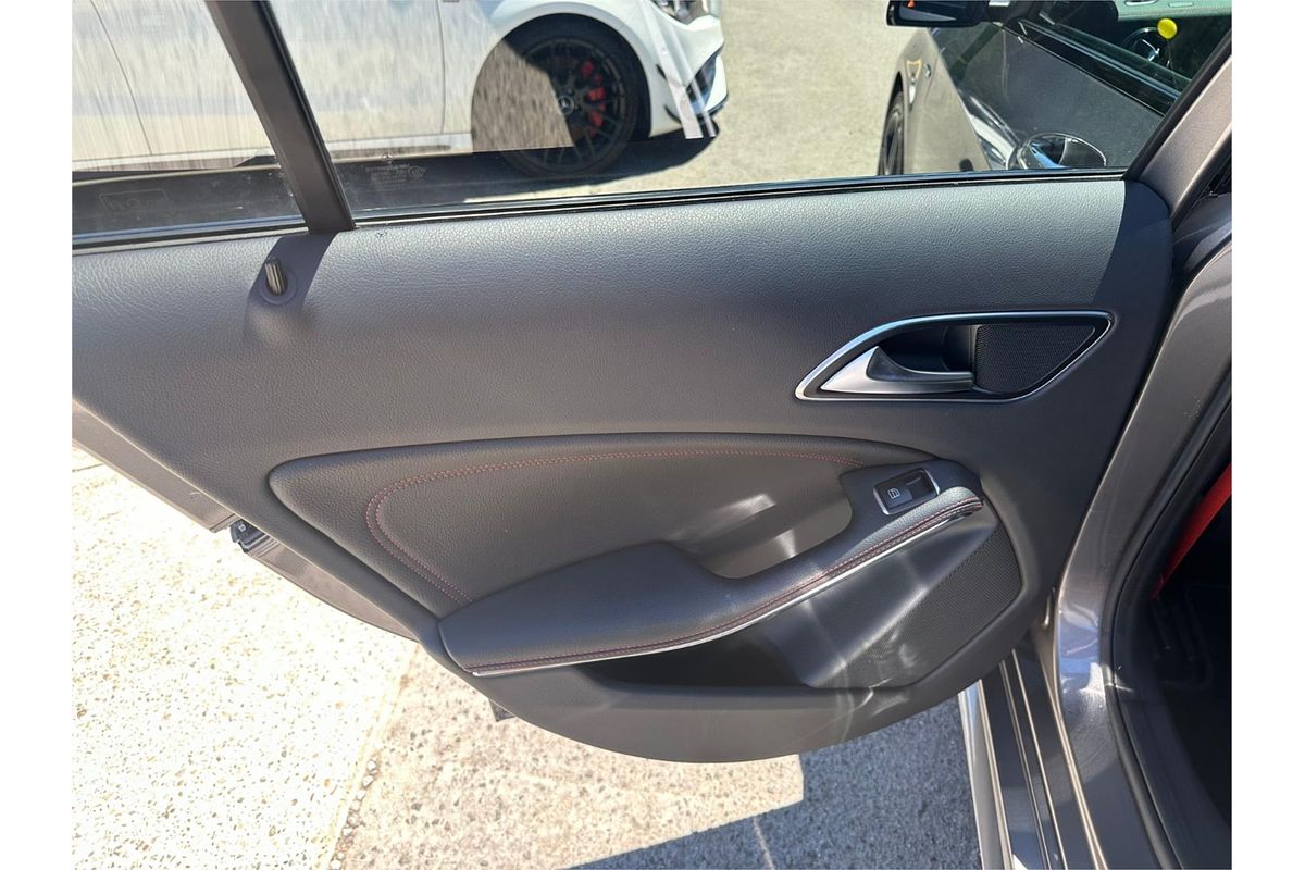 2016 Mercedes-Benz 250 SPORT 4MATIC 176 MY16