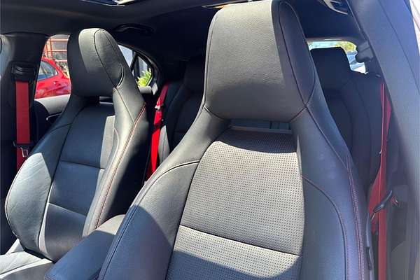 2016 Mercedes-Benz 250 SPORT 4MATIC 176 MY16