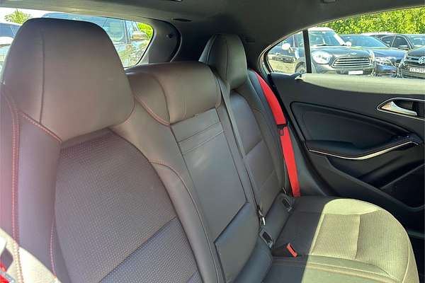 2016 Mercedes-Benz 250 SPORT 4MATIC 176 MY16