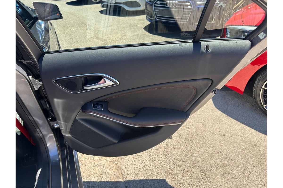 2016 Mercedes-Benz 250 SPORT 4MATIC 176 MY16