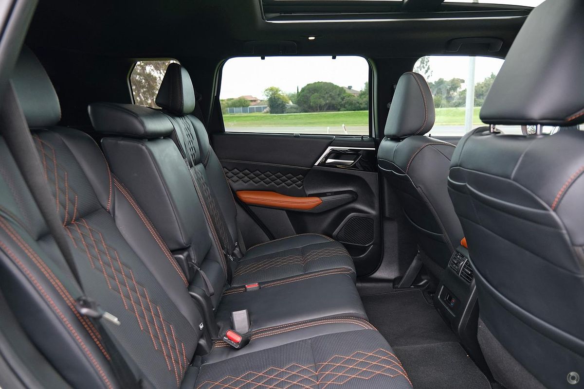 2022 Mitsubishi Outlander Exceed Tourer ZM