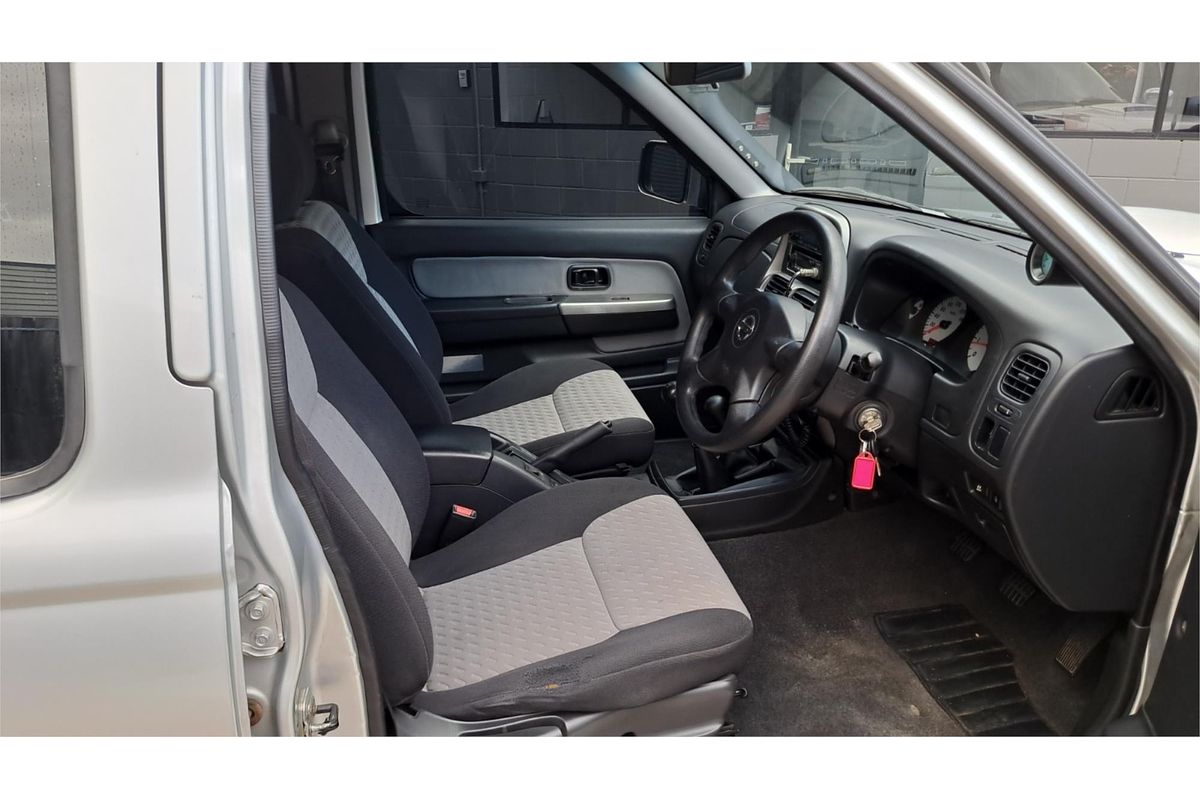 2014 Nissan Navara ST-R (4x4) D22 SERIES 5 4X4