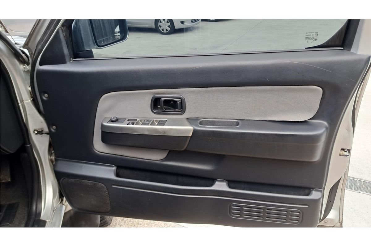 2014 Nissan Navara ST-R (4x4) D22 SERIES 5 4X4