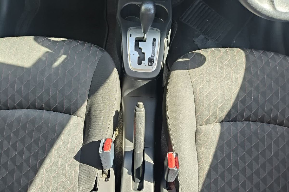 2021 Mitsubishi Mirage ES LB