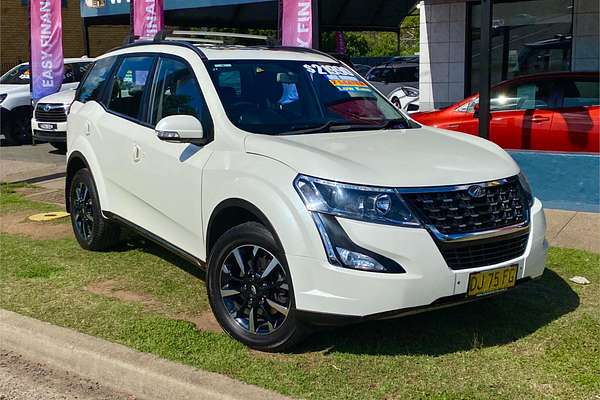 2021 Mahindra XUV 500