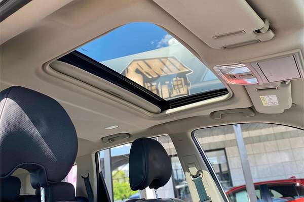 2021 Mahindra XUV 500