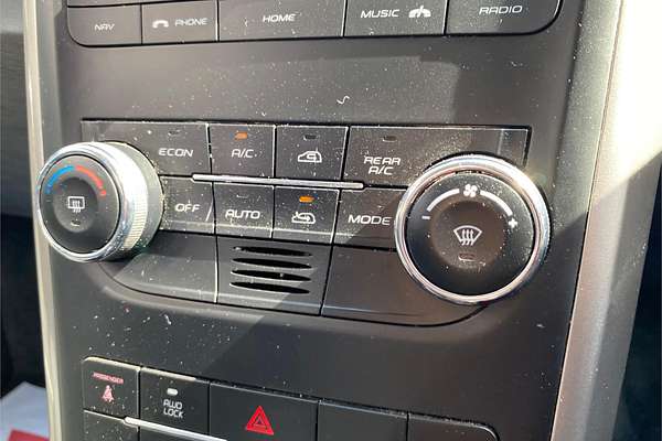 2021 Mahindra XUV 500