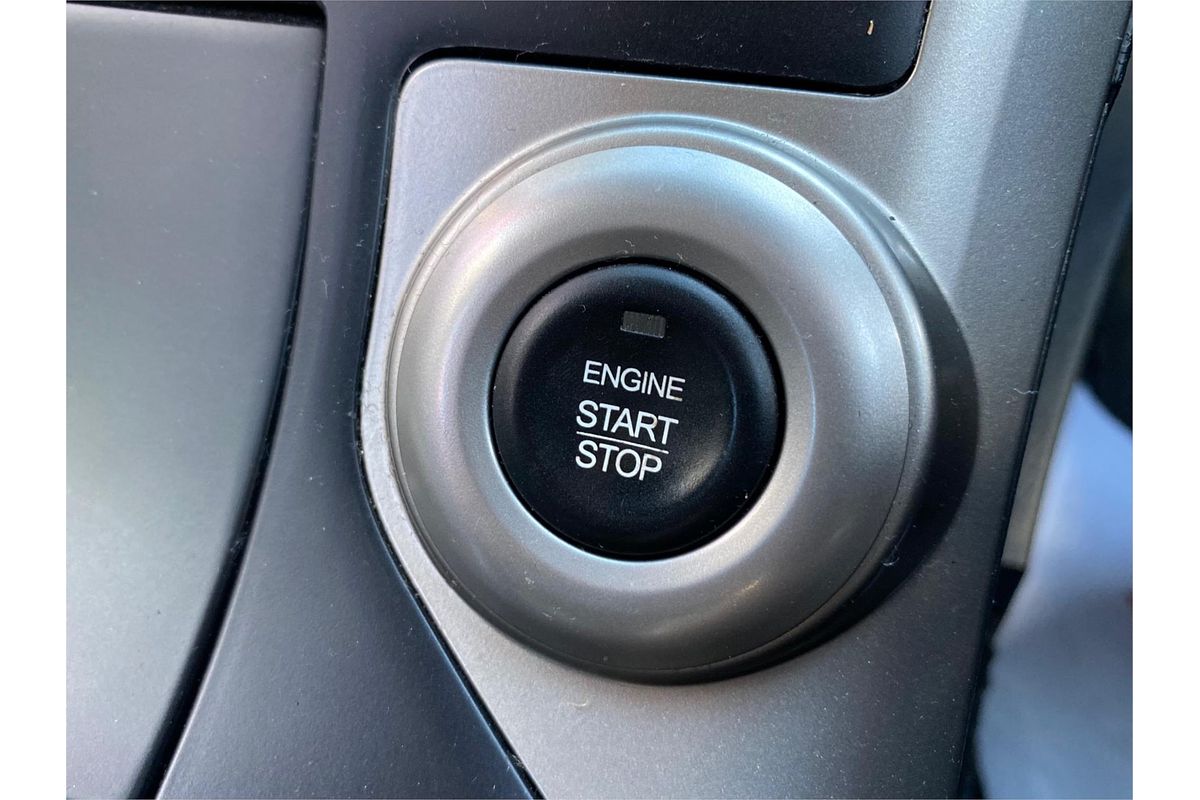 2021 Mahindra XUV 500