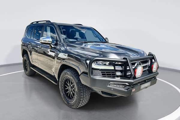 2023 Toyota Landcruiser Sahara FJA300R