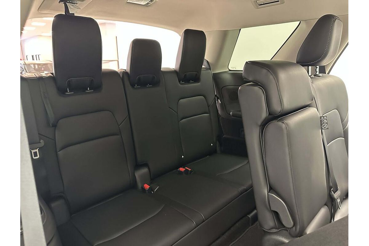 2024 Nissan Pathfinder Ti R53