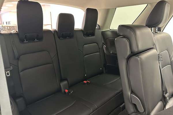 2024 Nissan Pathfinder Ti R53