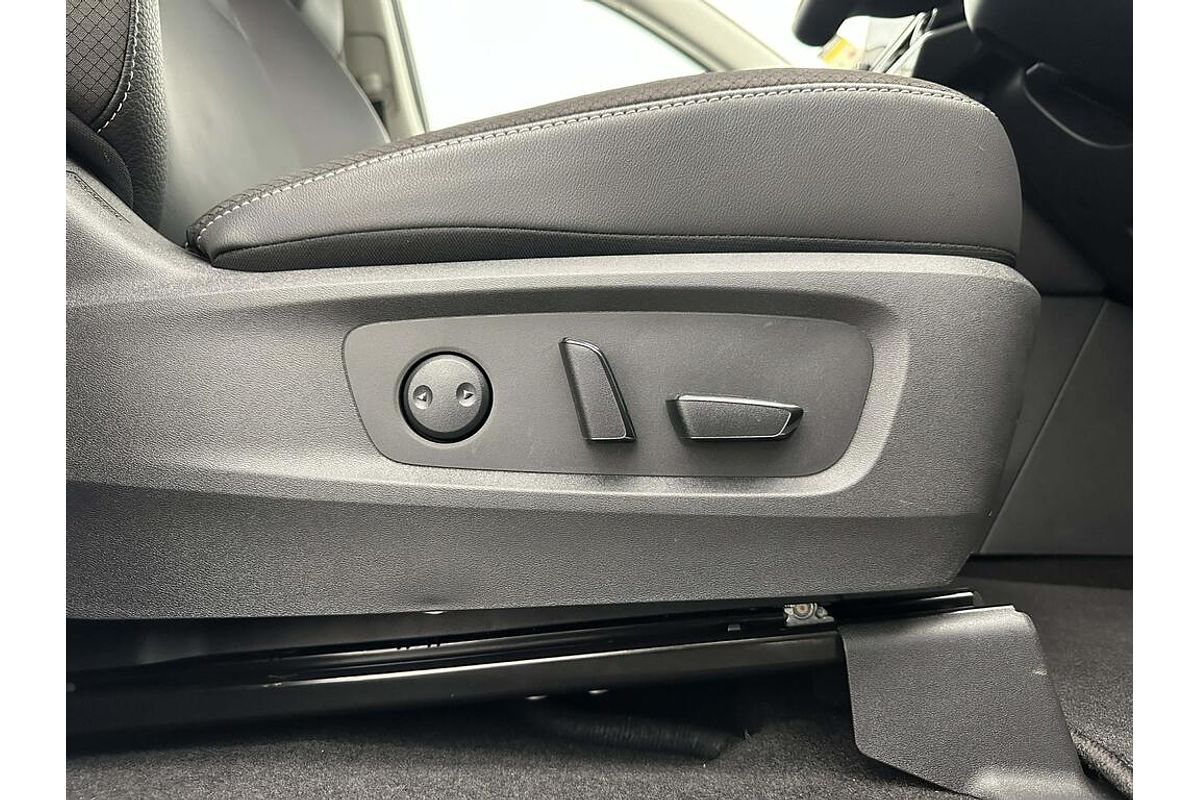 2024 Nissan Pathfinder Ti R53