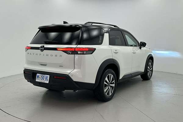 2024 Nissan Pathfinder Ti R53