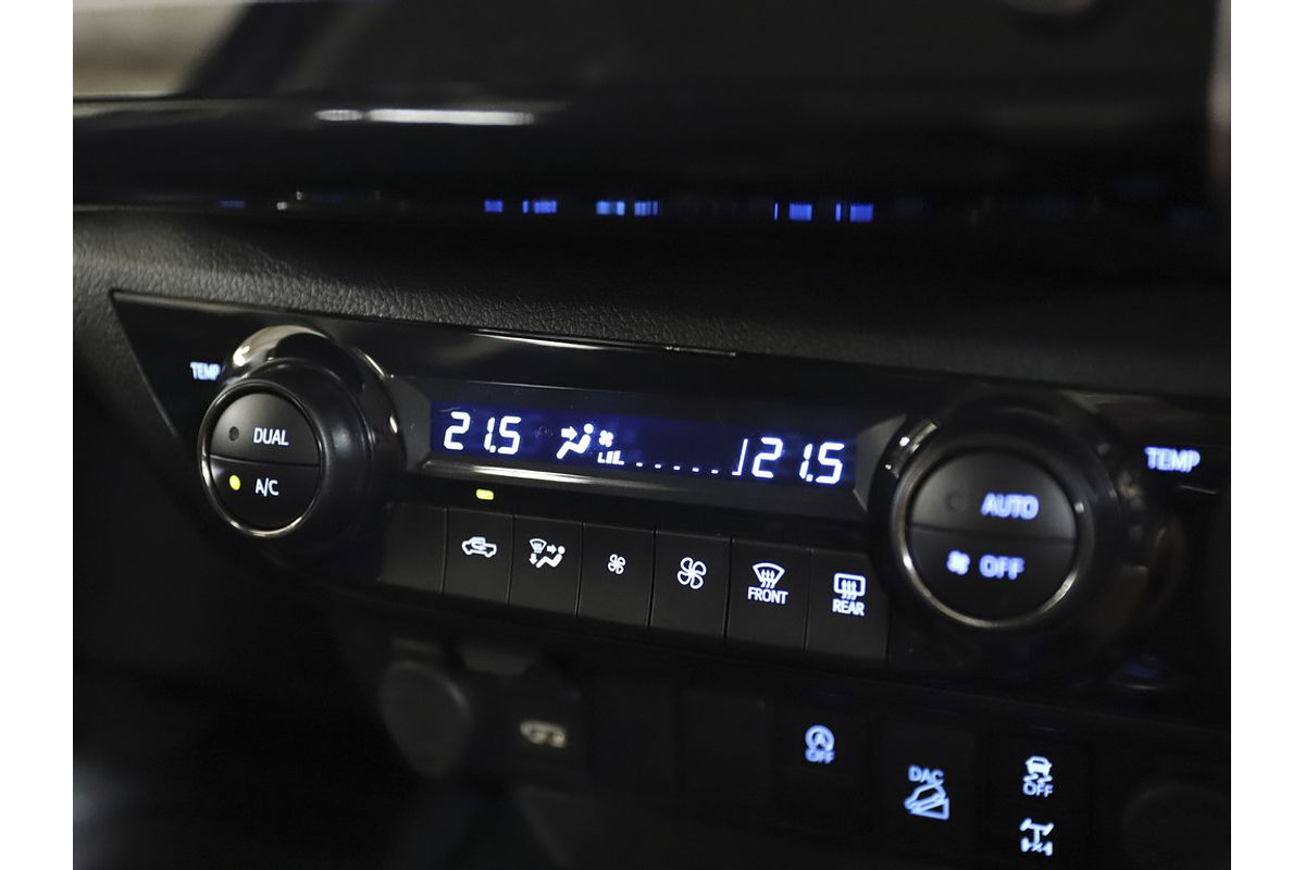 2024 Toyota Hilux SR5 48V GUN126R 4X4