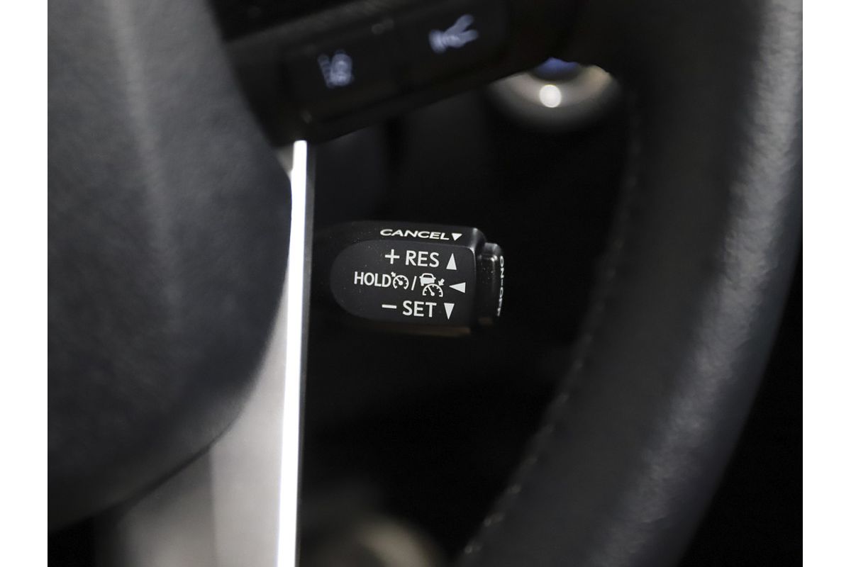 2024 Toyota Hilux SR5 48V GUN126R 4X4