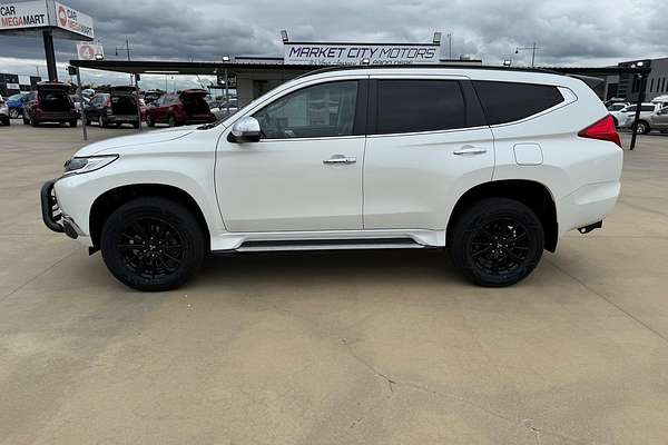 2019 Mitsubishi Pajero Sport Black Edition QE