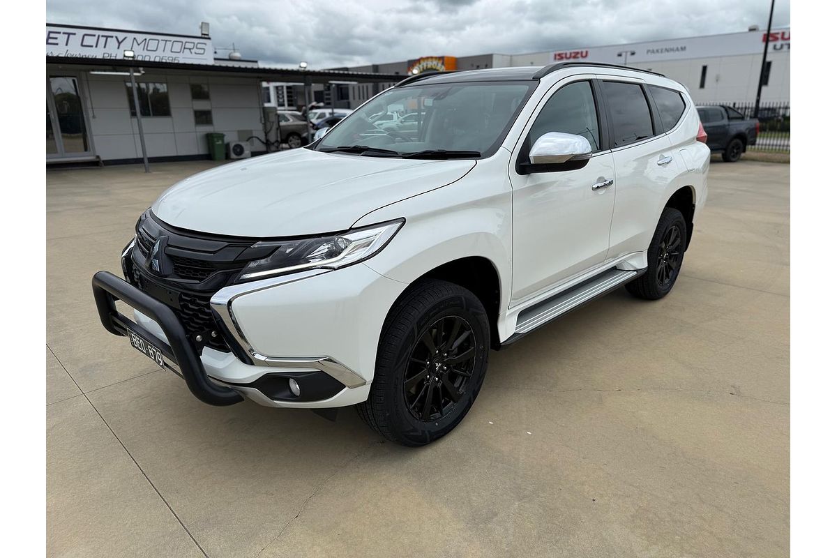 2019 Mitsubishi Pajero Sport Black Edition QE