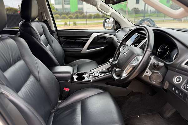 2019 Mitsubishi Pajero Sport Black Edition QE