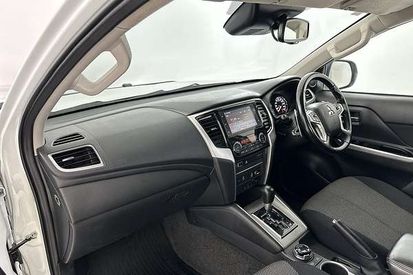 2022 Mitsubishi Triton GLS MR 4X4