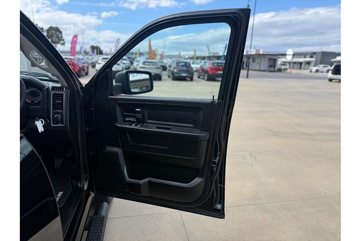 2019 RAM 1500 Express RamBox DS 4X4 SWB