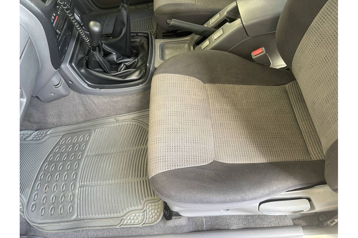 2004 Nissan Navara ST-R D22 S2 4X4